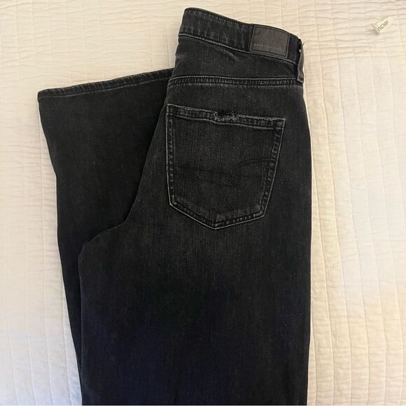 American Eagle Ripped Jeans - Picture 3 of 9